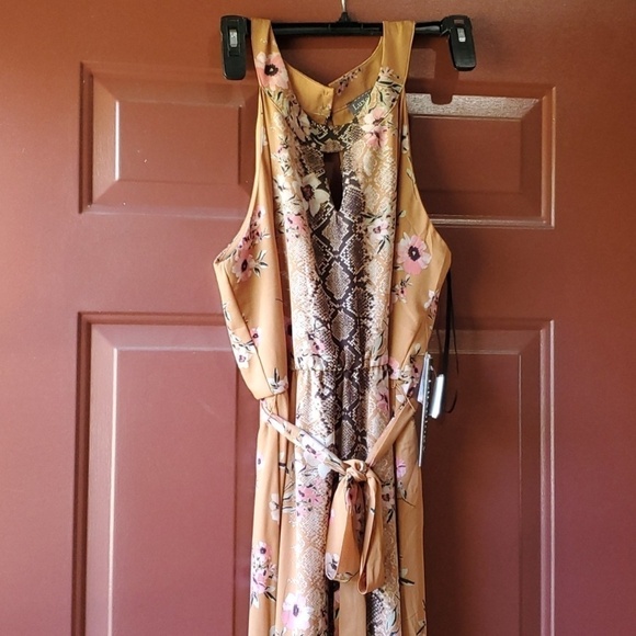 Luxology Dresses & Skirts - Luxology snakeskin & tan floral print dress tan Sleeveless SZ Med. NWT